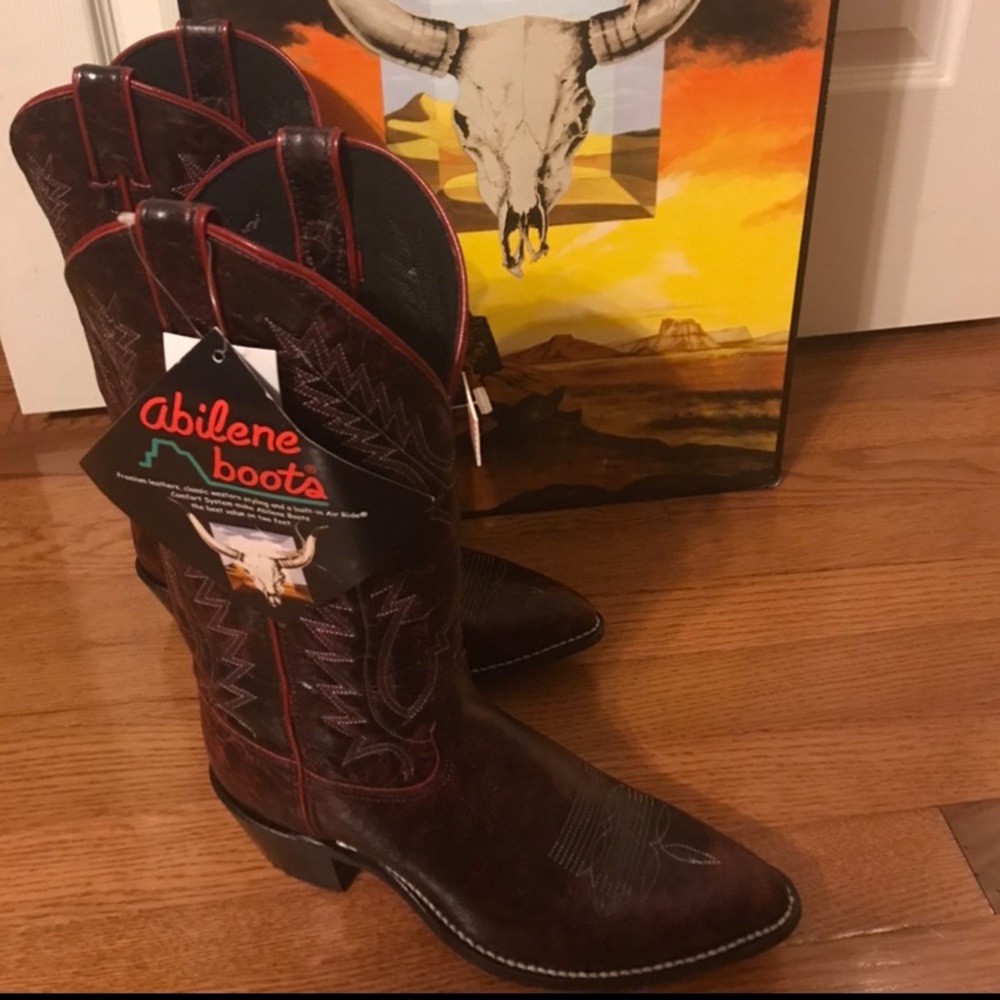 NWT Abilene Black Cherry Cowgirl Boots
